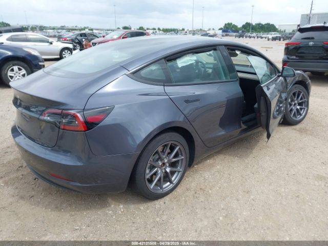 2023 TESLA MODEL 3 5YJ3E1EA1PF642955 Photo 3