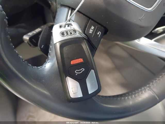 WA1VAAF75JD028331 Audi Q7 3.0t Premium