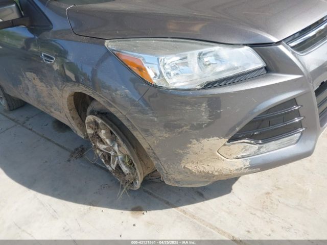 1FMCU9JX0EUC45801 Ford Escape Titanium