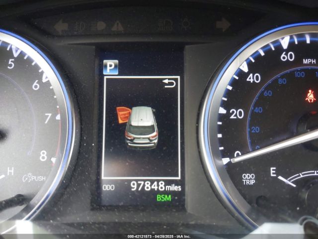 5TDKZRFH6JS283275 Toyota Highlander Xle