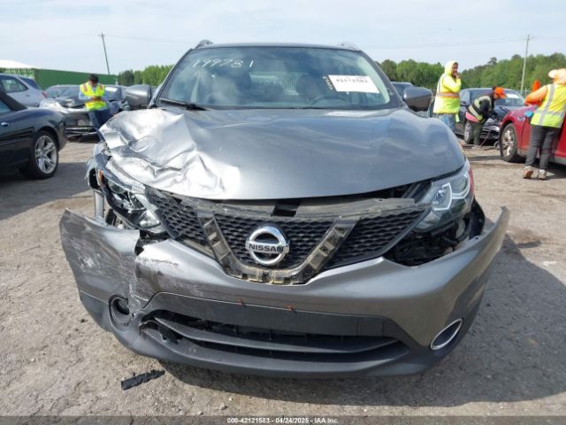 JN1BJ1CR2JW203947 Nissan Rogue Sport Sv