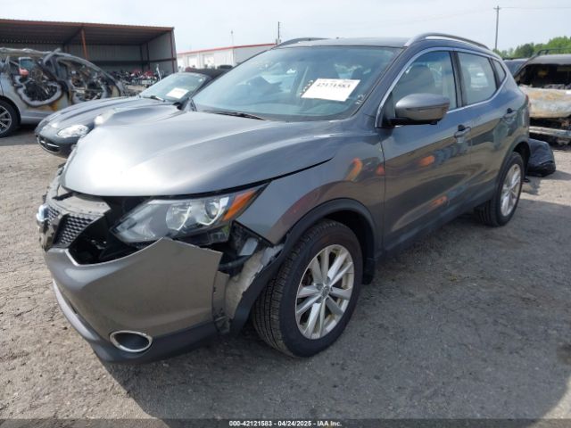 JN1BJ1CR2JW203947 Nissan Rogue Sport Sv