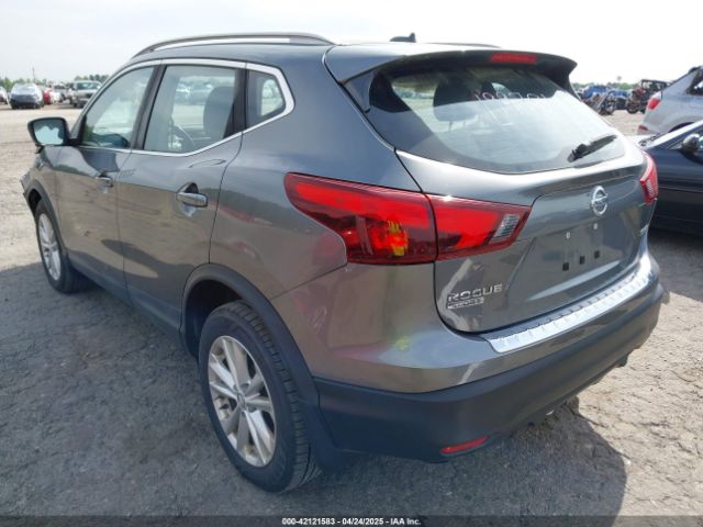 JN1BJ1CR2JW203947 Nissan Rogue Sport Sv