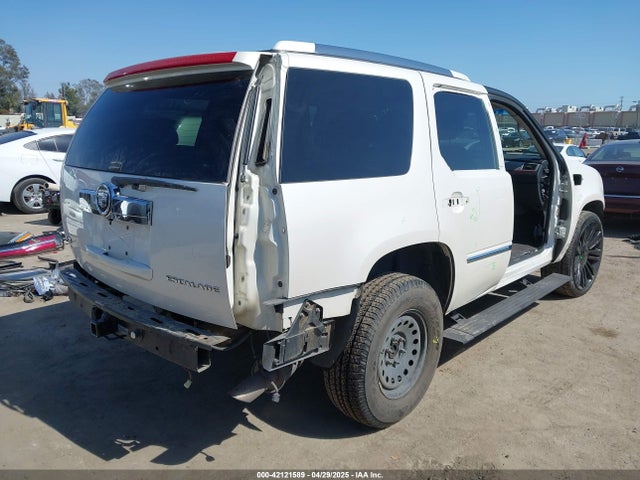 2011 CADILLAC ESCALADE 1GYS4CEF0BR162201 Photo 3