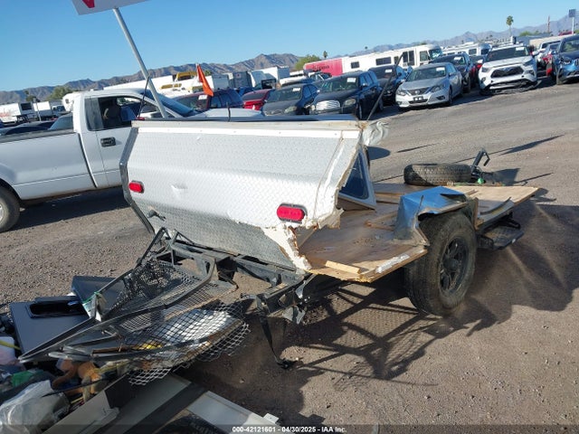 7G5AS1313RA008999 A Aliner Trailer