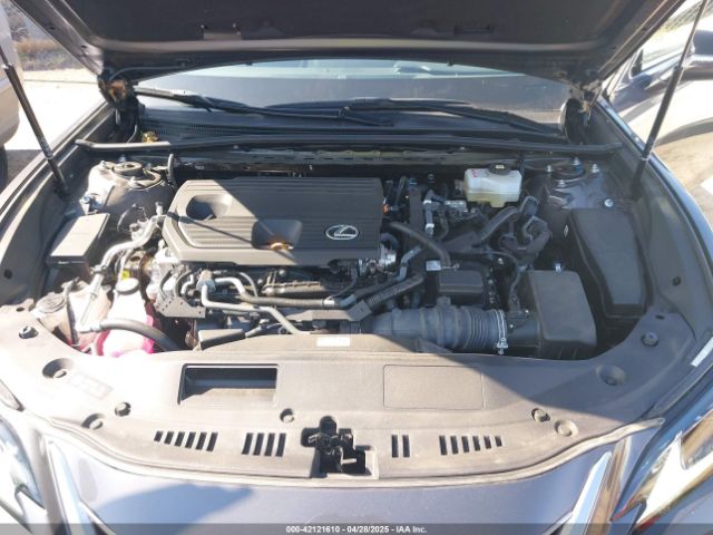 58ADA1C15NU026266 Lexus ES 300H