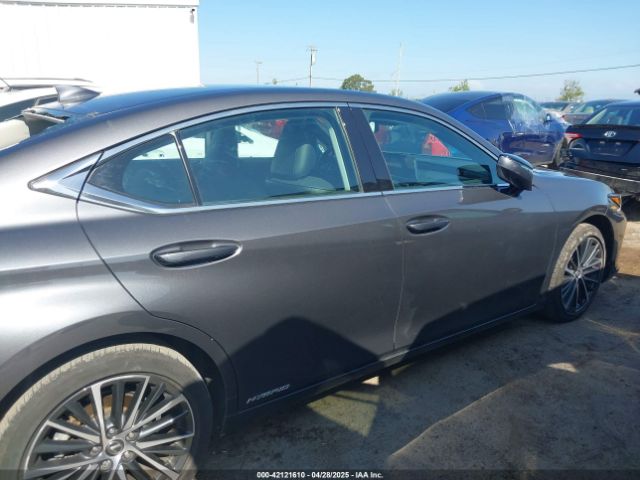 58ADA1C15NU026266 Lexus ES 300H
