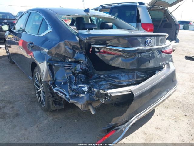 58ADA1C15NU026266 Lexus ES 300H