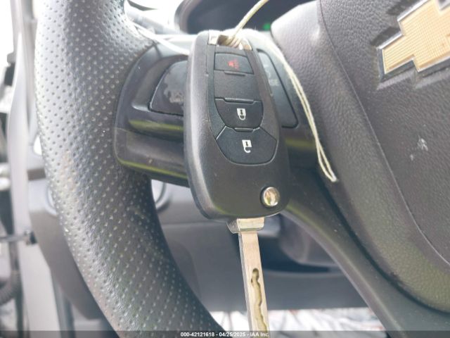 3GNCJNSB4LL195895 Chevrolet Trax Awd Ls