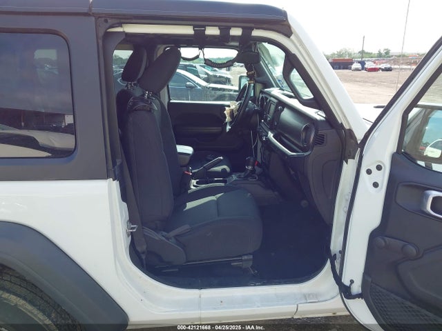 1C4GJXAN1JW293503 Jeep Wrangler