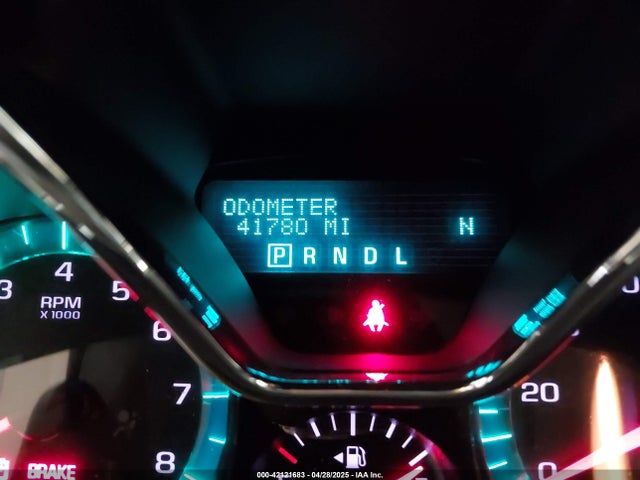 1GNKVHKD8HJ320673 Chevrolet Traverse 2lt