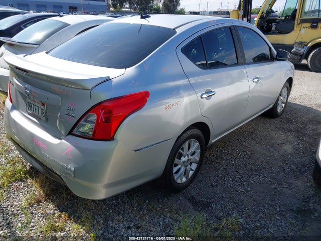 3N1CN7APXJL808107 Nissan Versa 1.6 Sv
