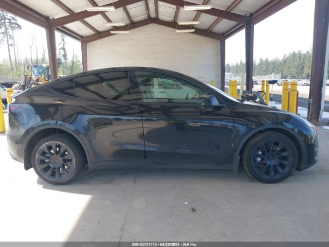 7SAYGDEE1NF550202 Tesla Model Y Long Range Dual Motor All-wheel Drive