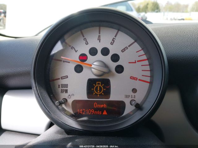 2012 MINI COOPER CLUBMAN WMWZF3C51CT268232 Photo 6