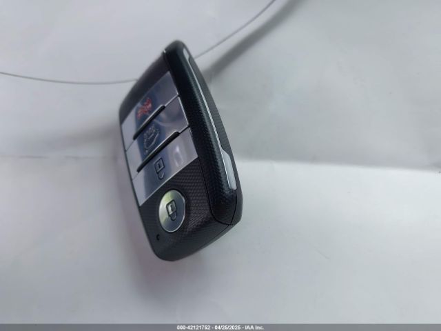 KNDJP3A55J7610187 KIA SOUL +