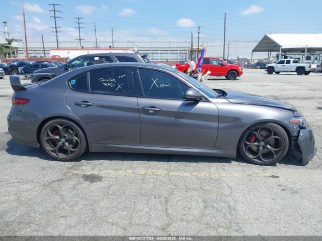 ZARFAECN2J7595119 Alfa Romeo Giulia Ti Sport Rwd