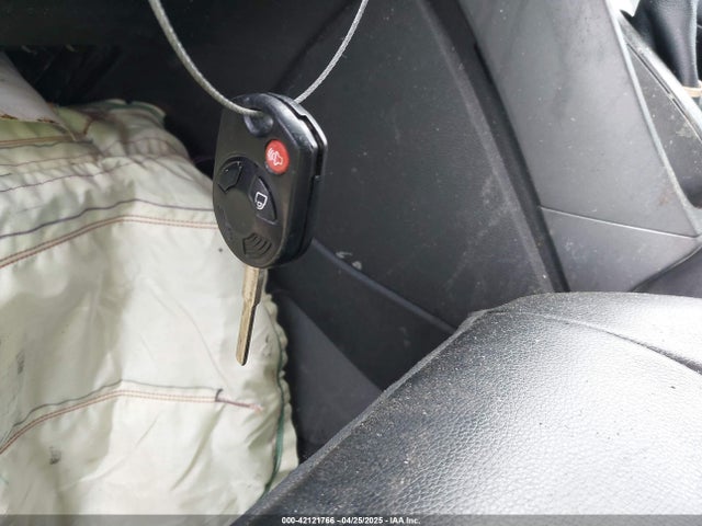 1FMCU0F73GUB19861 Ford ESCAPE S