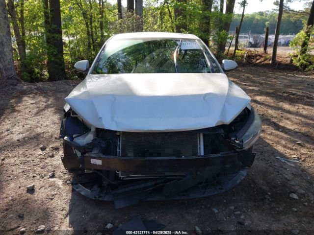 5NPD84LF2JH223484 Hyundai ELANTRA SEL