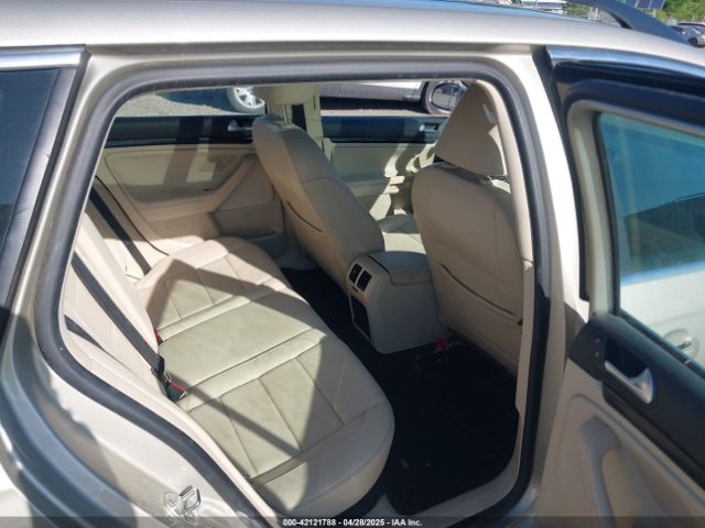 3VWPL7AJ7EM614938 Volkswagen Jetta Sportwagen 2.0l Tdi