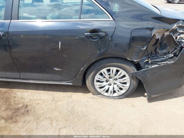 4T1BD1FK5EU140195 Toyota Camry Hybrid Le