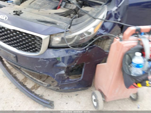 KNDMC5C19J6423085 KIA Sedona Sx