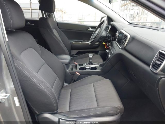 KNDPM3AC1L7761371 KIA Sportage Lx