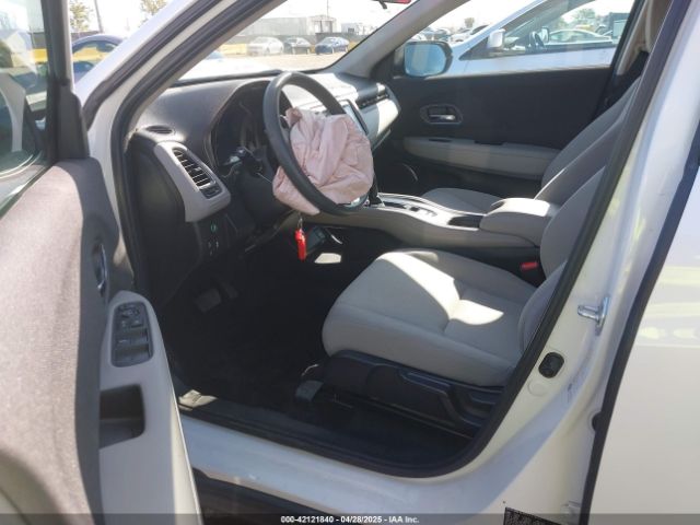 2021 HONDA HR-V 3CZRU6H50MM723942 Photo 4
