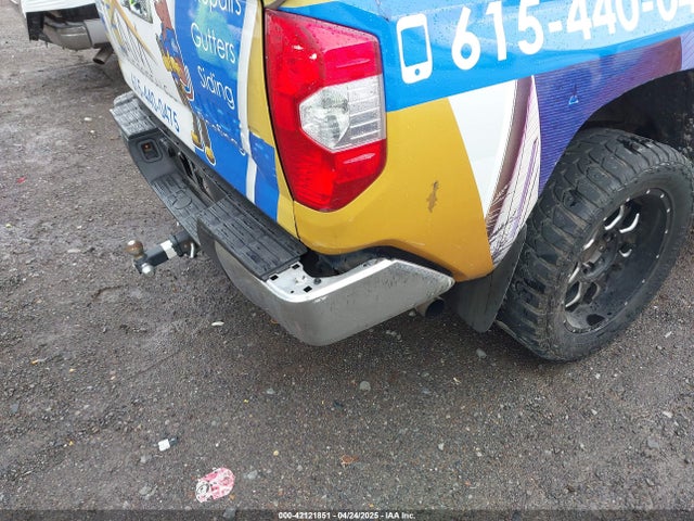 5TFDW5F12FX448060 Toyota Tundra Sr5 5.7l V8