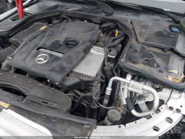 55SWF4JB5FU077181 Mercedes-Benz C 300 Luxury/sport