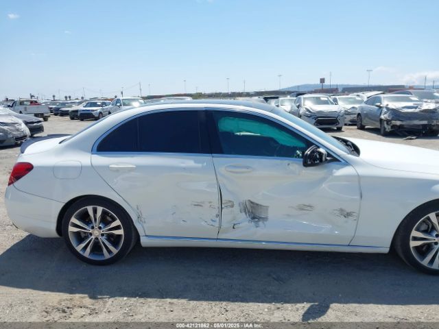 55SWF4JB5FU077181 Mercedes-Benz C 300 Luxury/sport