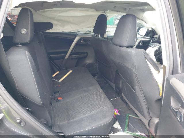 2T3WFREV8JW429188 Toyota Rav4 Xle