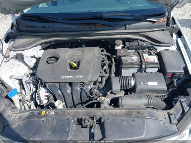 5NPD84LF5HH000897 Hyundai ELANTRA SE