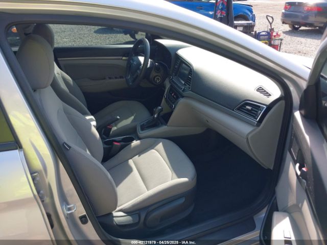 5NPD84LF5HH000897 Hyundai ELANTRA SE