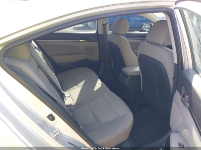 5NPD84LF5HH000897 Hyundai ELANTRA SE