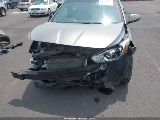 KMHCT4AE3HU355900 Hyundai 2017