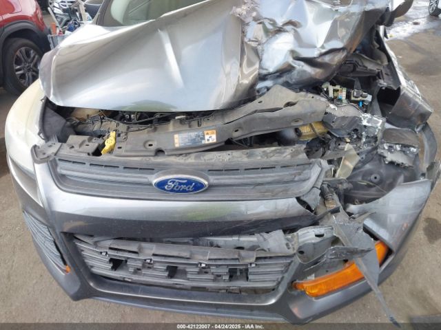 1FMCU0F74FUB81395 Ford ESCAPE S