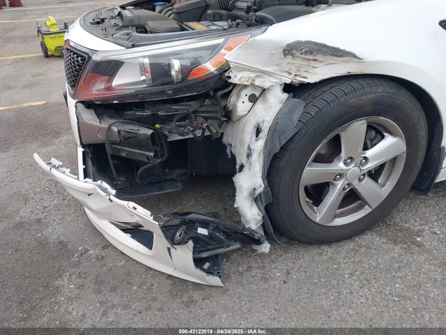 KNAGM4A79F5649438 KIA Optima Lx