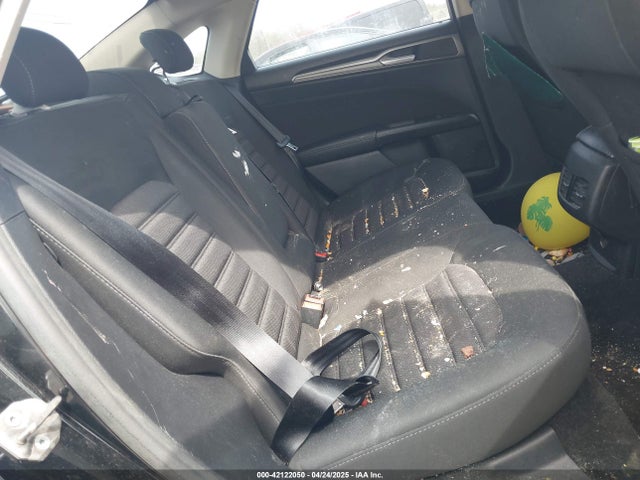 3FA6P0H71JR106214 Ford FUSION SE
