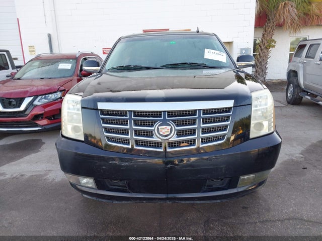42122064 :رقم المزاد ، 1GYS3BEF0DR200347 vin ، 2013 Cadillac Escalade Luxury مزاد بيع