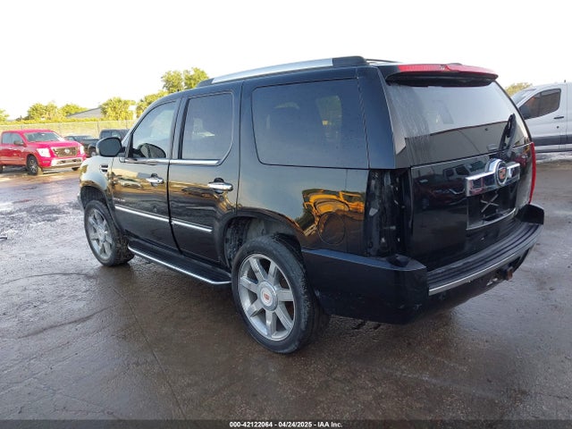 42122064 :رقم المزاد ، 1GYS3BEF0DR200347 vin ، 2013 Cadillac Escalade Luxury مزاد بيع