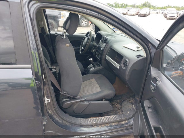 1C4NJCBA7ED882522 Jeep Compass Sport