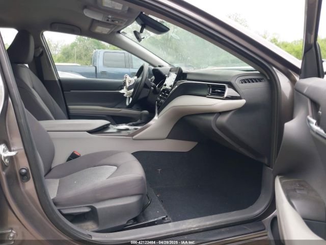 4T1C31AK1RU074409 Toyota Camry Hybrid Le