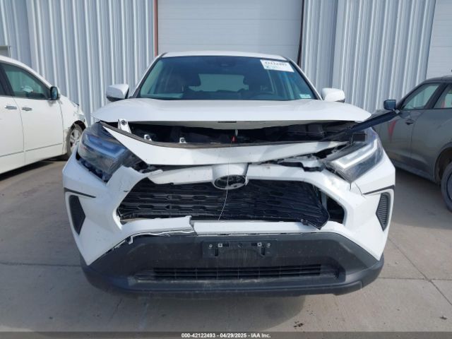 2T3G1RFV1PC355480 Toyota RAV4 LE