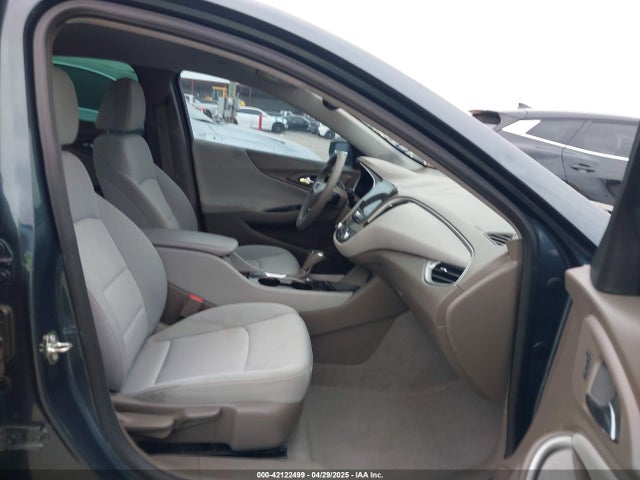 1G1ZC5ST2KF184322 Chevrolet Malibu 1fl
