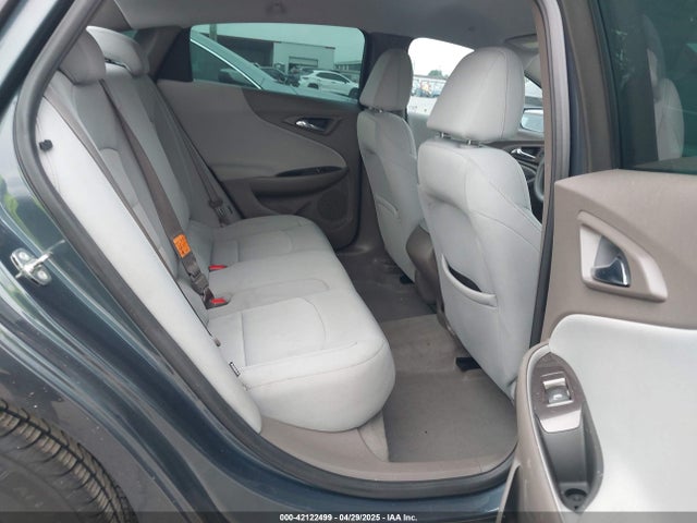 1G1ZC5ST2KF184322 Chevrolet Malibu 1fl