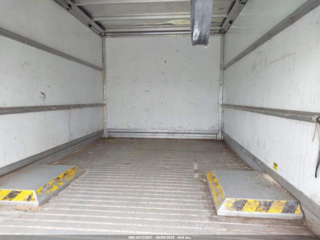 1FDBF8ZM4KKA83933 Ford Transit-350 Cab