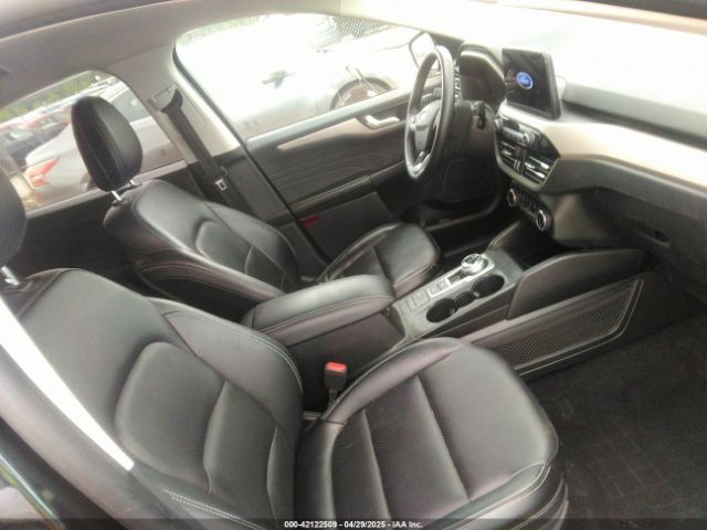 1FMCU0CZ5NUB47048 Ford Escape Sel Hybrid