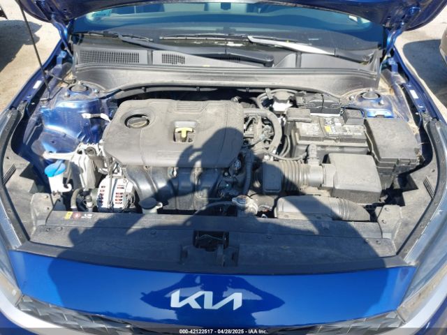 3KPF24AD8NE499626 KIA Forte Lxs