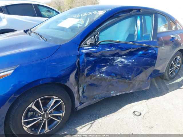 3KPF24AD8NE499626 KIA Forte Lxs