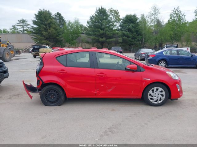 JTDKDTB33F1100540 Toyota Prius C Two